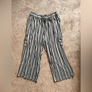 FUN RELAX FIT CAPRIS!